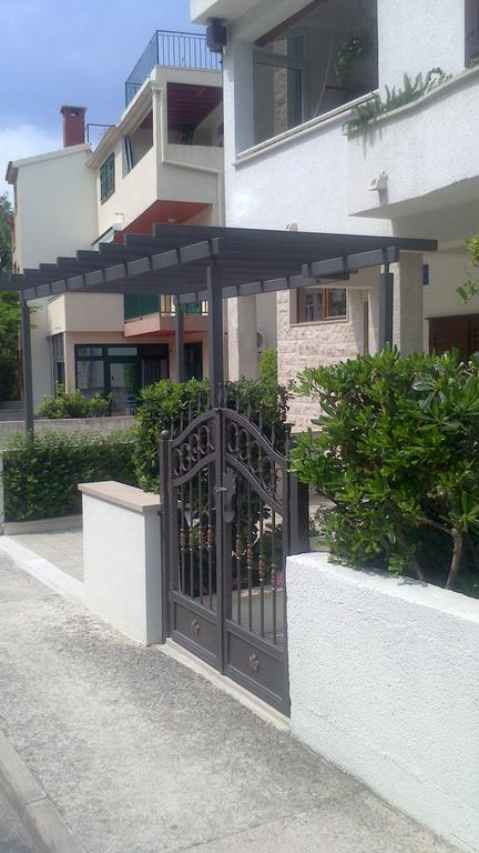 Apartment Jurasovic Makarska Quarto foto